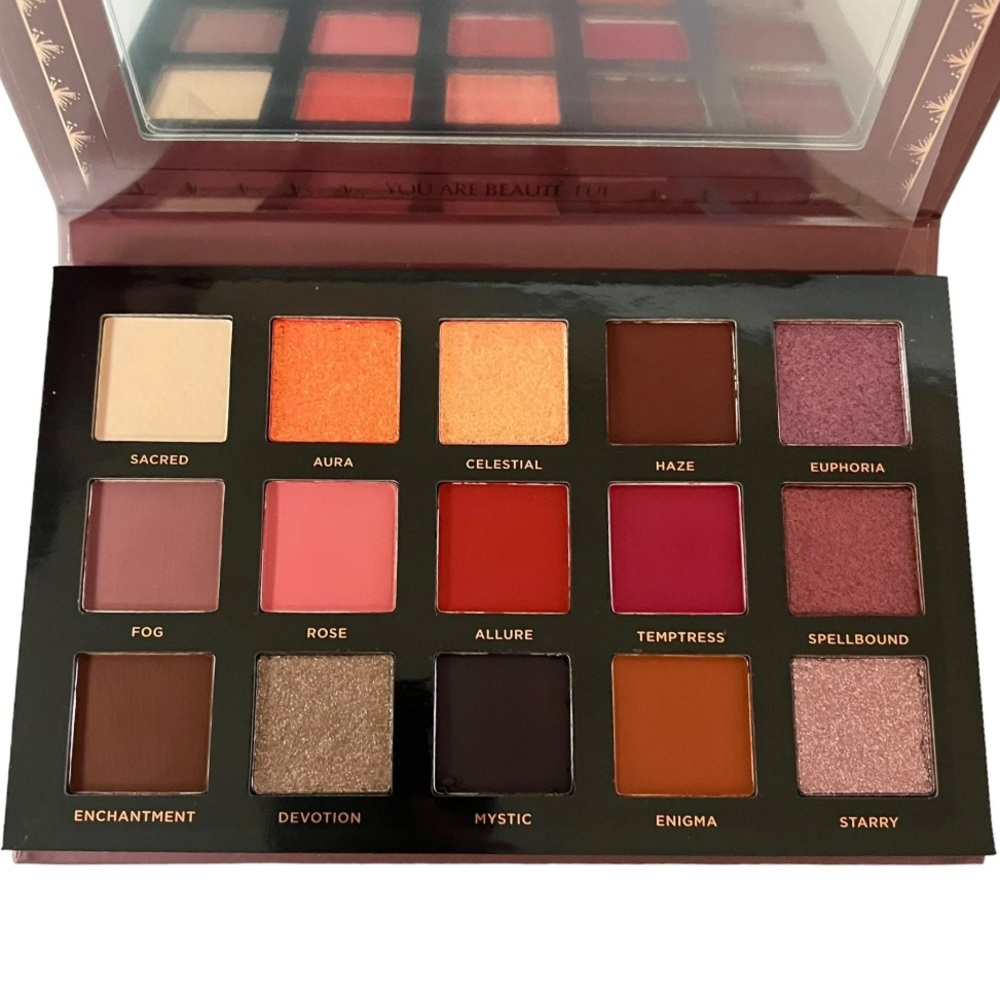 Ace Beaute’ Mystic Romance Eyeshadow Palette